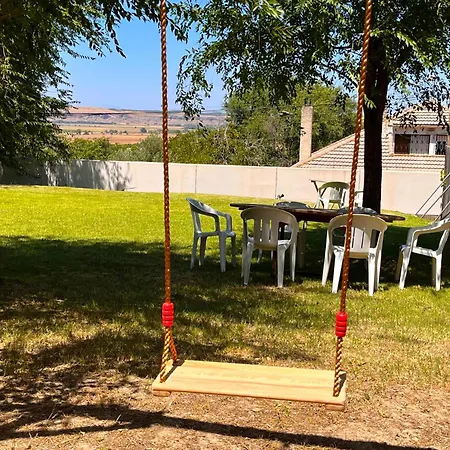 Fee4Me Cabin With Pool And Garden San Martín de la Vega Exterior photo